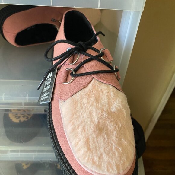 T.U.K. VIVA Creepers – Pink Suede with Fur Top - Picture 3 of 4